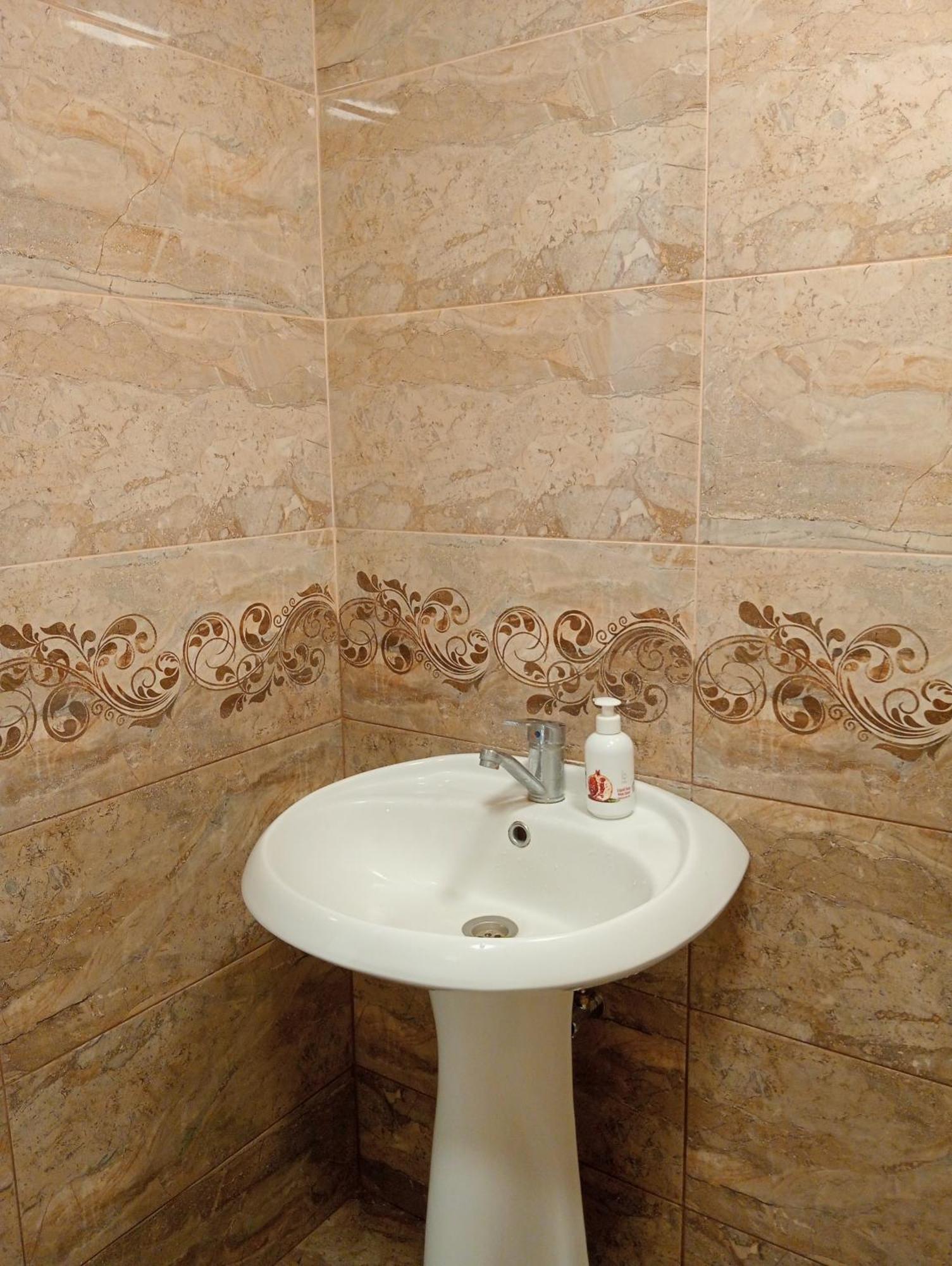 Apartment On The Delara Aliyeva Street Baku Exterior photo